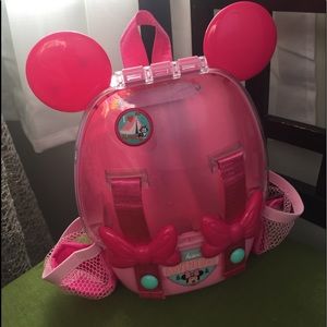 minnie mouse adventure backpack